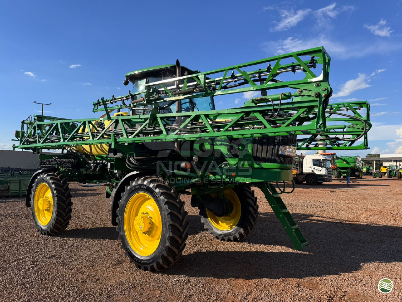 PULVERIZADOR JOHN DEERE JOHN DEERE 4630 Tração 4x4 Agro Novaes Máquinas Agrícolas FERNANDOPOLIS SÃO PAULO SP